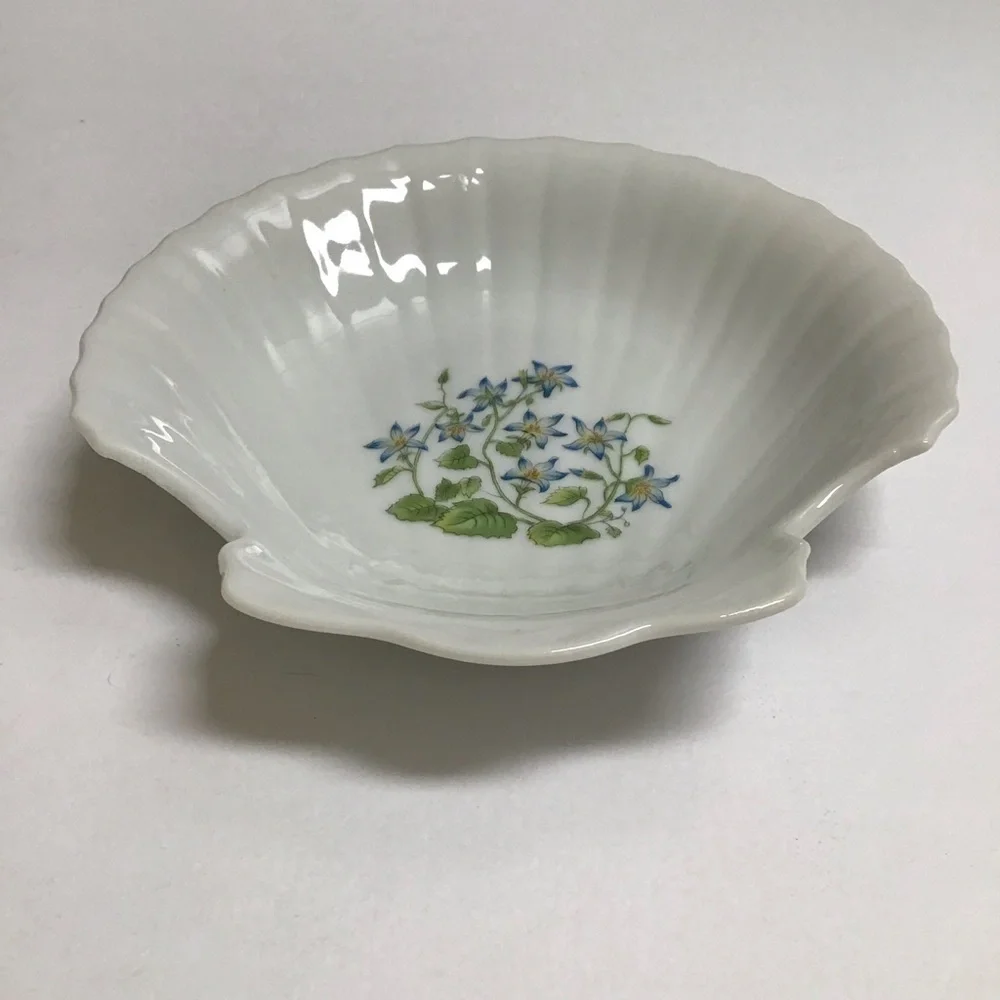 Vintage Takahashi Blue Floral Shell Shape Soap Dish Vanity Trinket Sea Japan